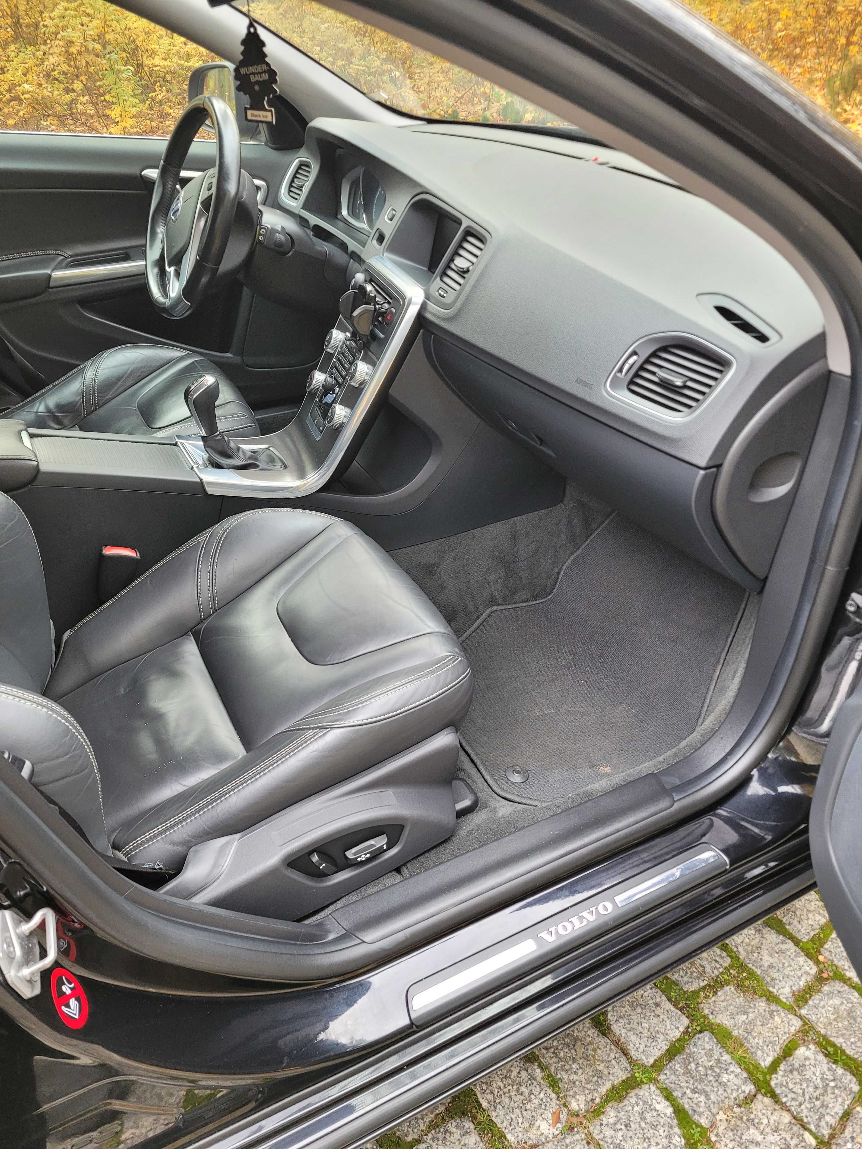 Zadbane Volvo V60 D4 Momentum nie od handlarza