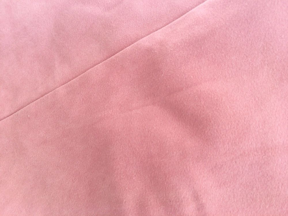 Нежно Розовая юбка из приятной ткани, сережки в подарок!