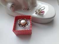 Нарядные серебряные кольца с жемчугом и рубином