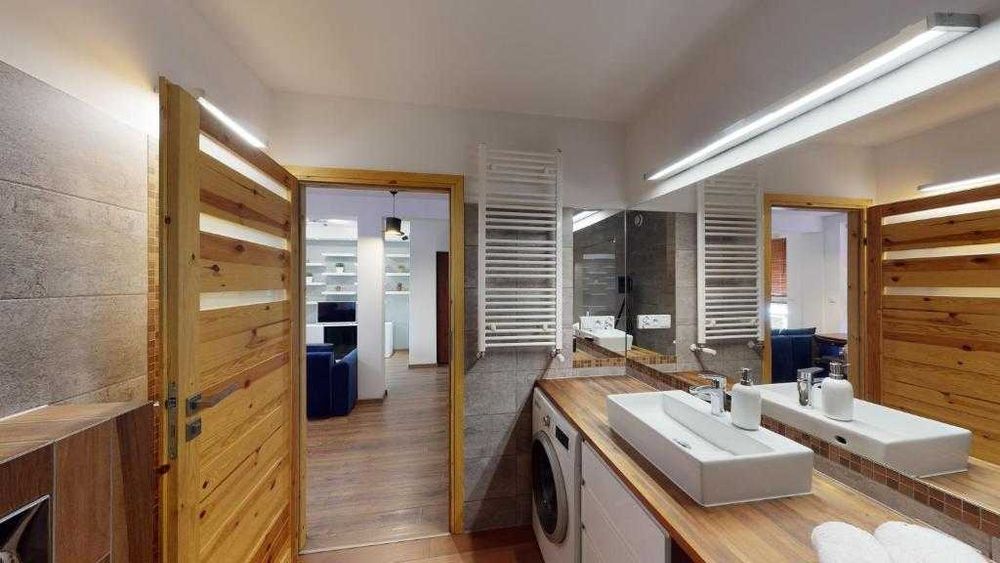 Dwupoziomowy Apartament przy Wrocławskim Rynku, max 8 os, balkon