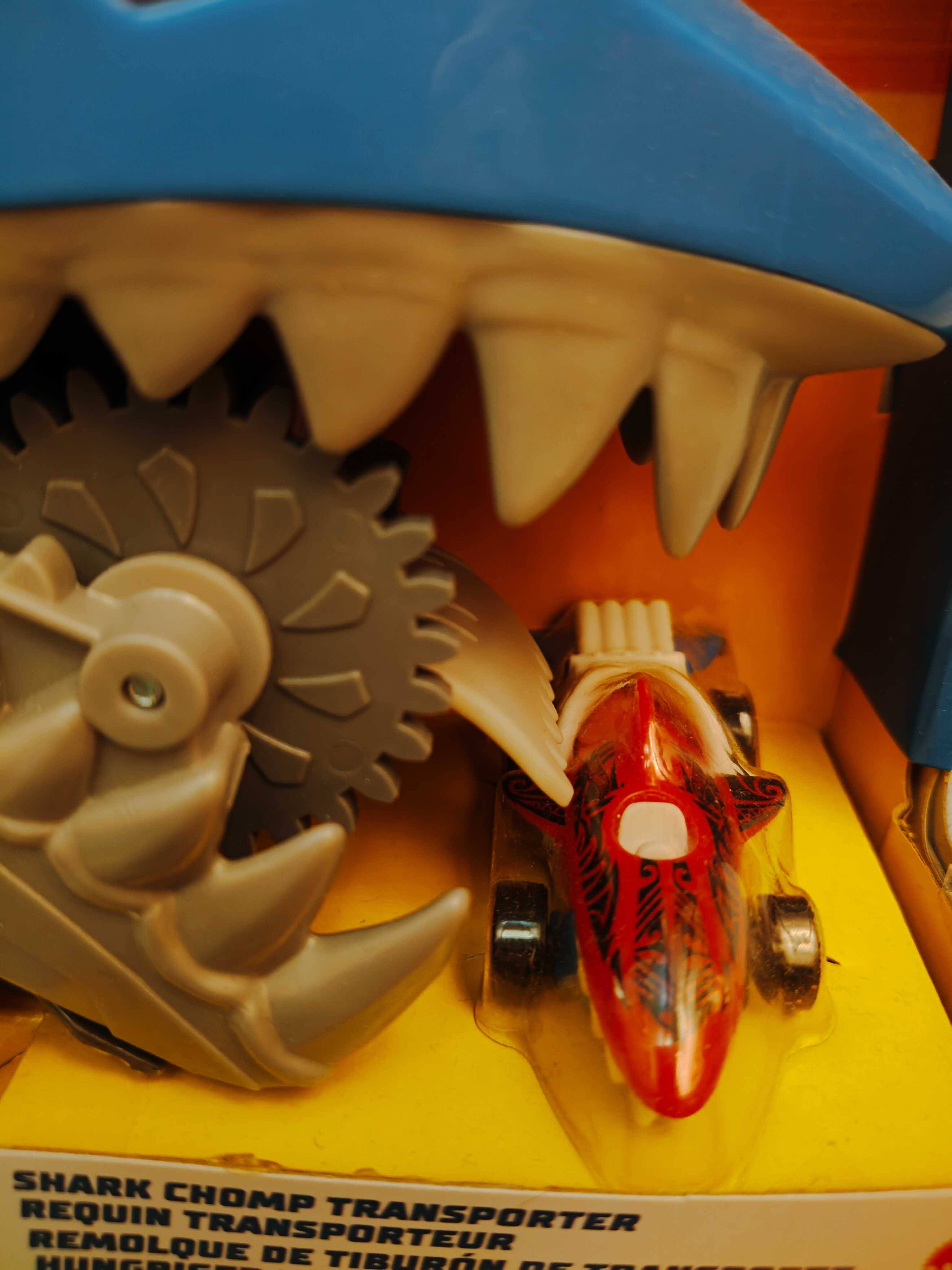 HOT WHEELS Rekin Transporter +samochód HOT WHEELS