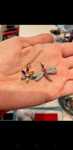 2 pendentes com brilhantes