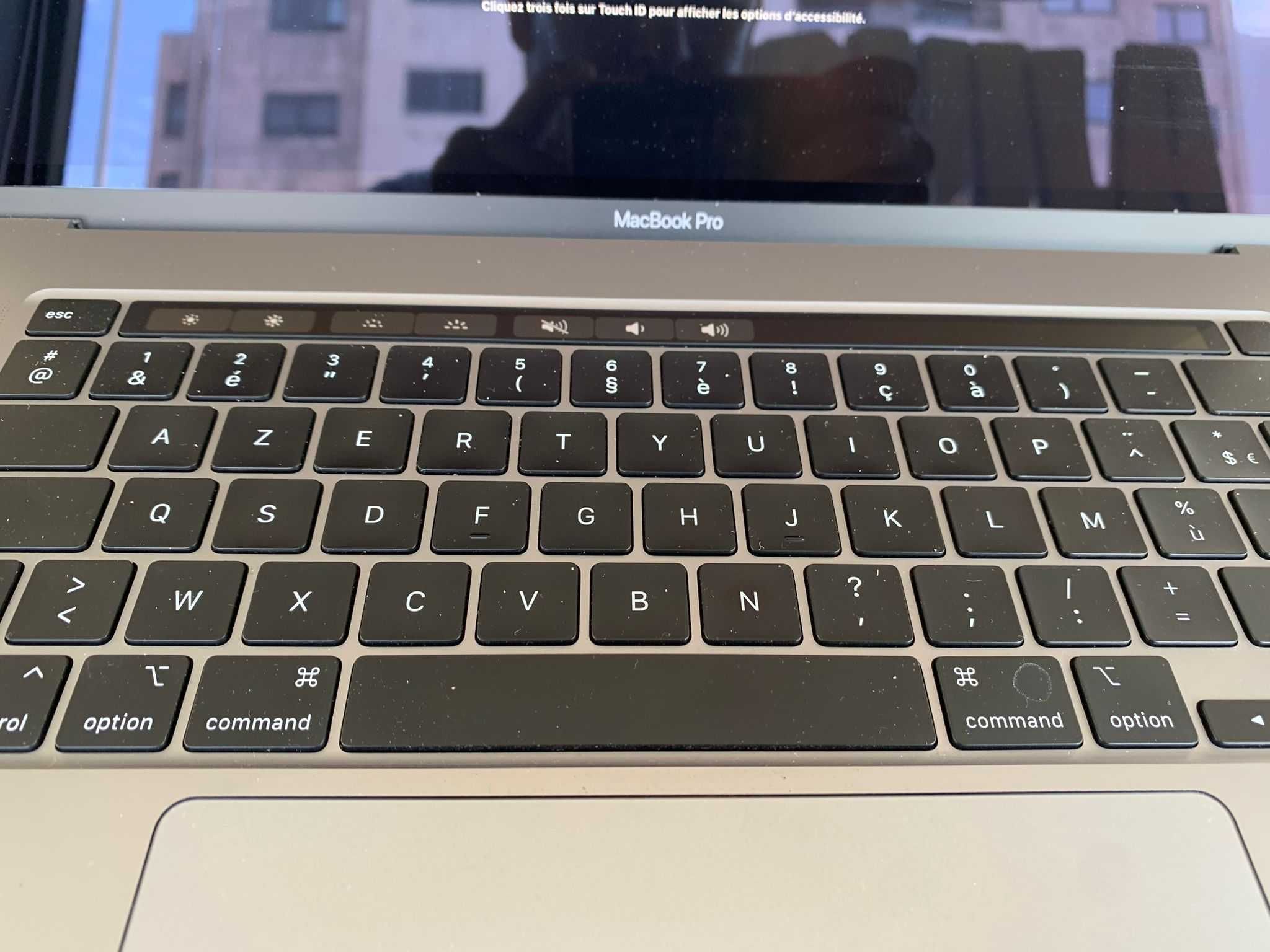 MacBook Pro Retina 15-inch (2019) - Core i7 - 16GB SSD 512 AZERTY