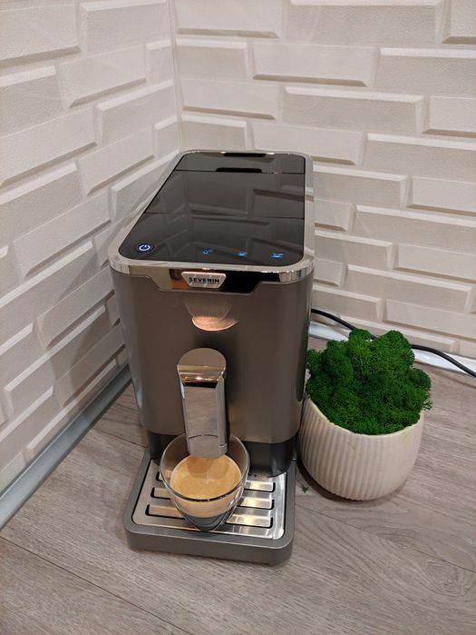 Кофемашина зернова Severin KV 8090
