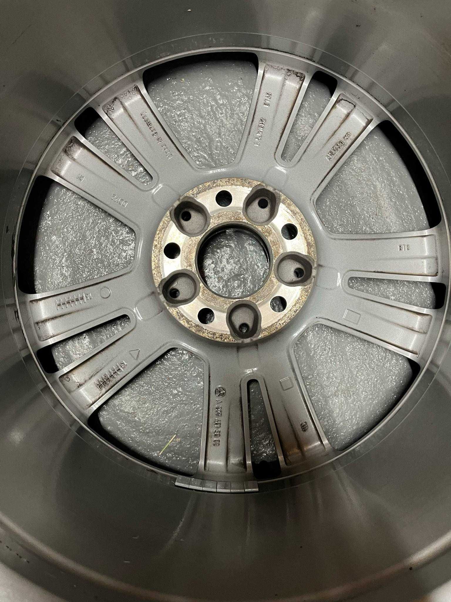 Felgi Mercedes 18 z oponami
