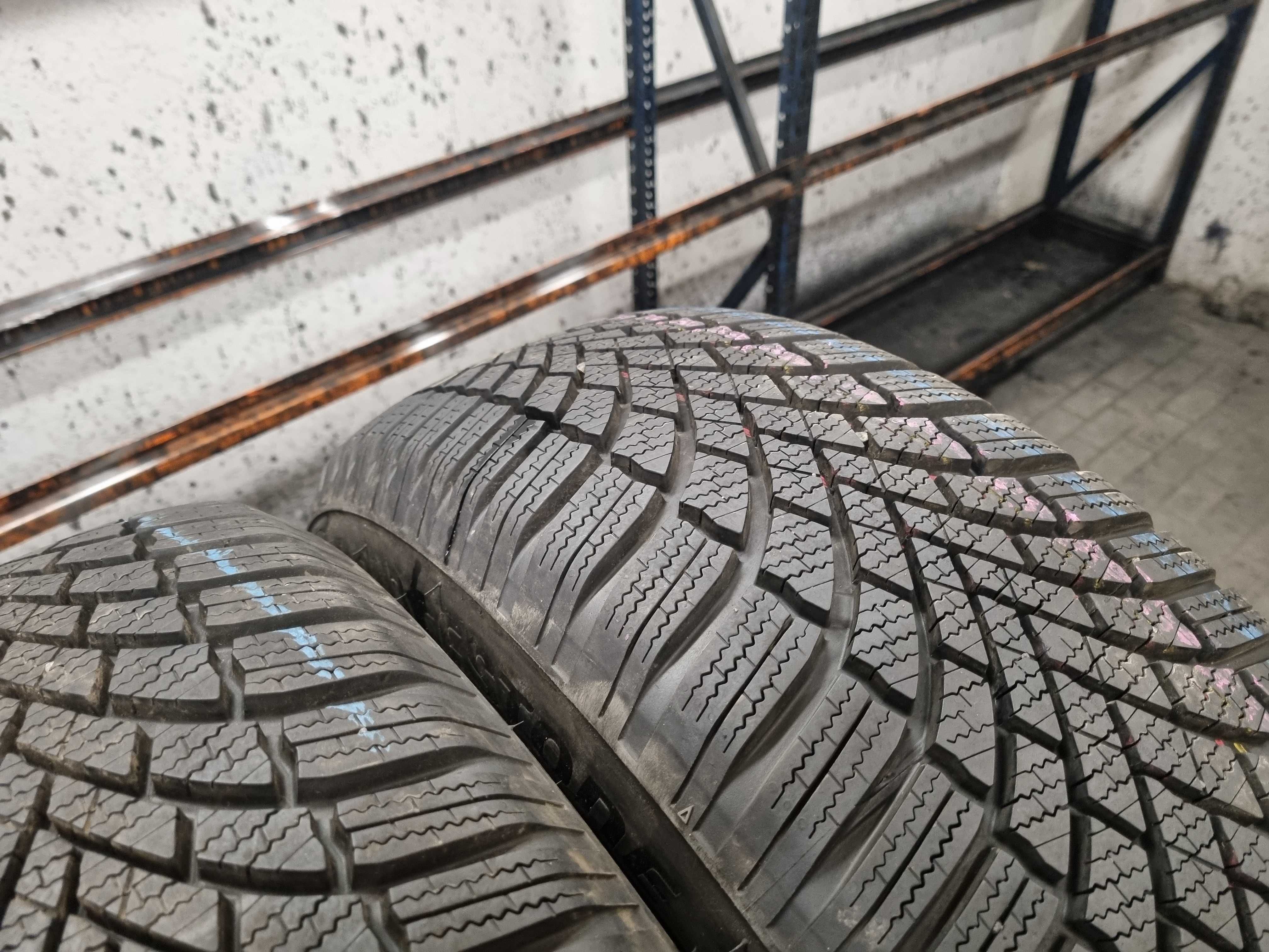 215/65/16 98H Bridgestone Blizzak LM005 Dot.2020/19 PARA OPON