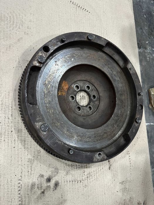 Маховик Opel omega frontera 2.4L 8v c24ne  90322396