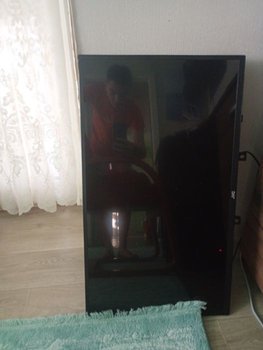 Телевізор Продам новий