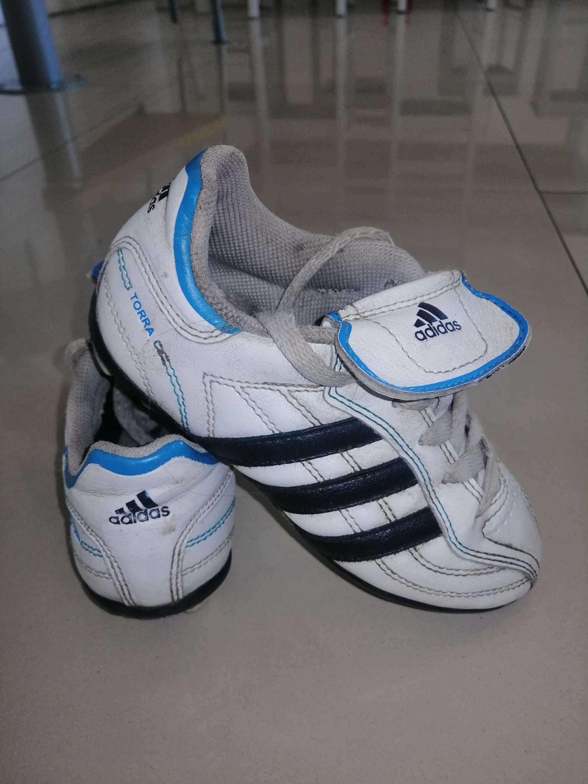 Adidas buty piłkarskie roz 29