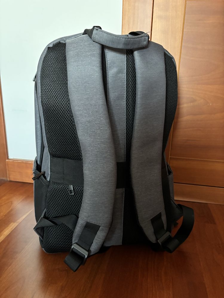 Mochila para portátil ou outros fins