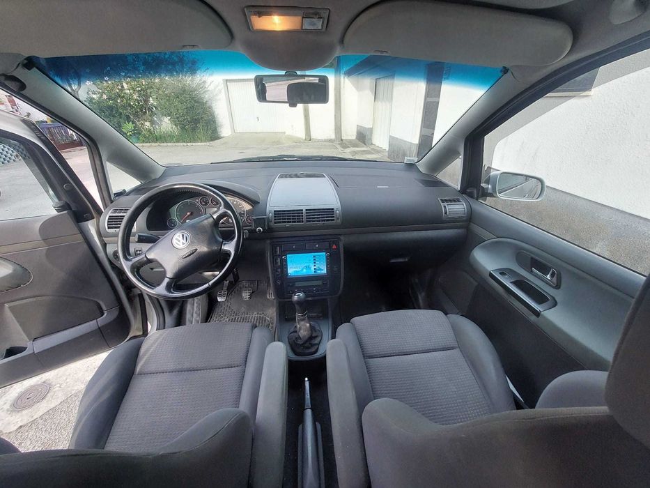 Volkswagen Sharan 1.9 Tdi 115cv – 7 lugares - Ano 2000