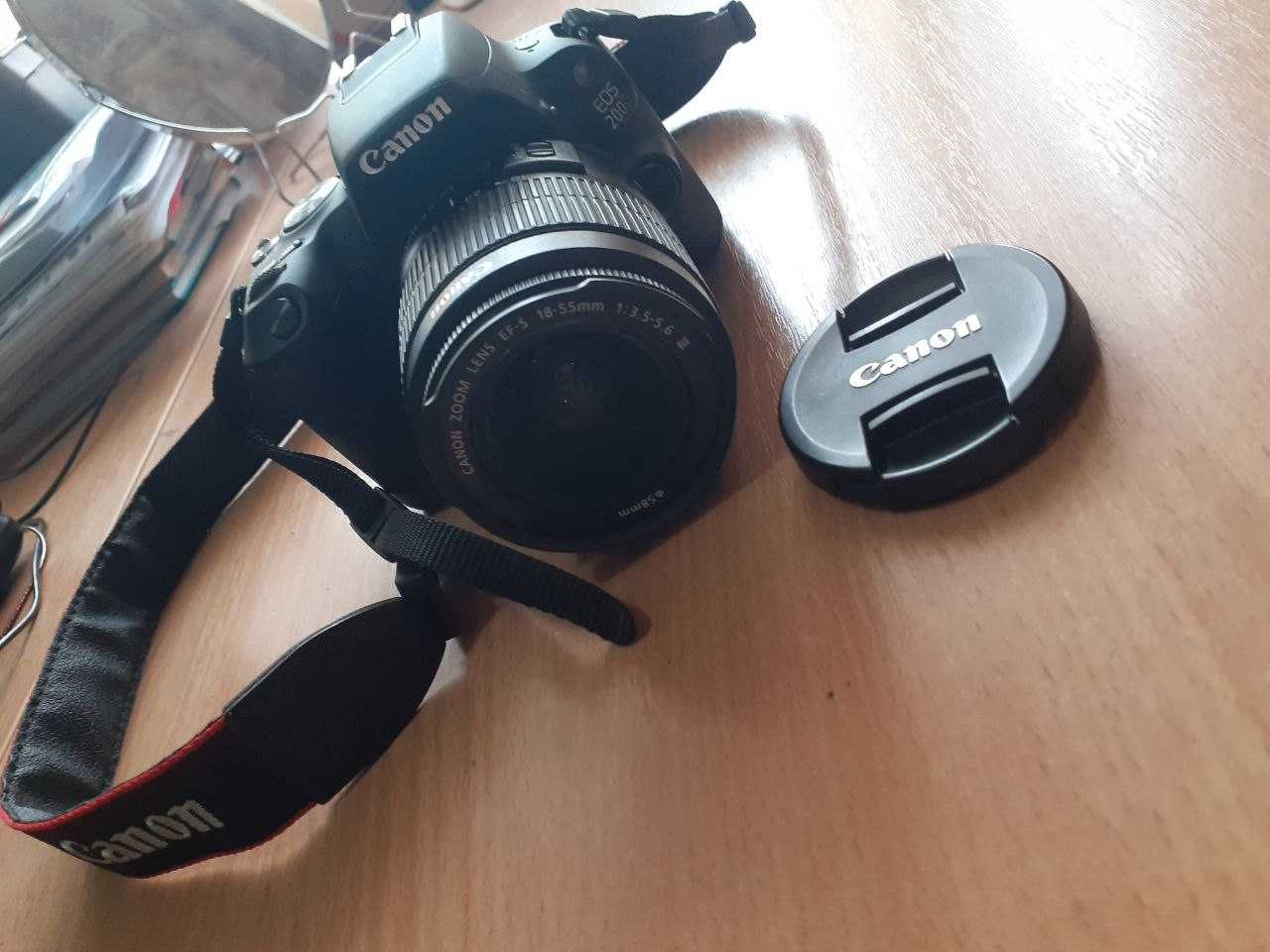 профессиональный фотоаппарат Canon EOS 200D kit 18-55 mm