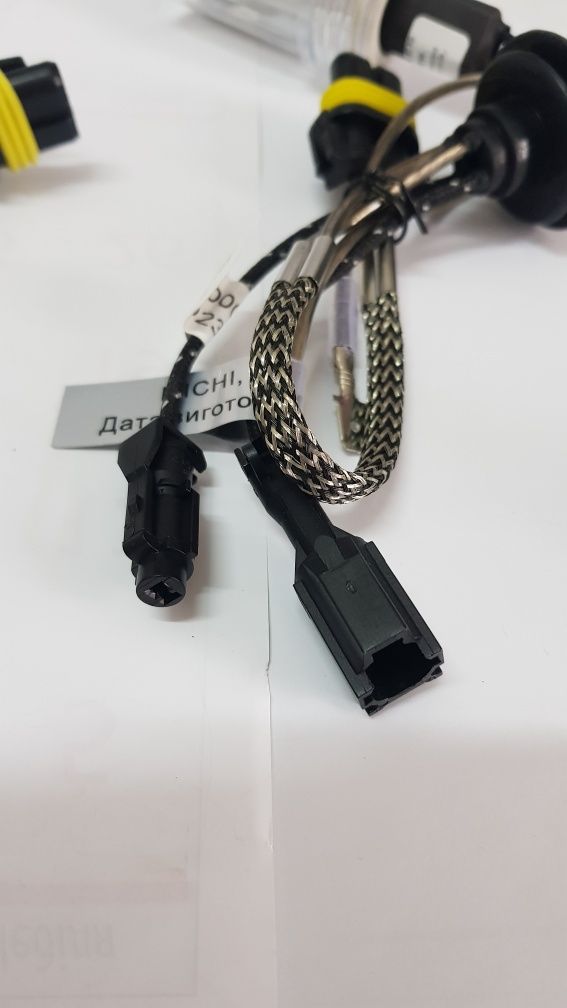 Ксенонові лампи D2S,D2R,D1S,D3S,D4S,H1,H3,H7,Н8,H11,НВ3,НВ4 Michi