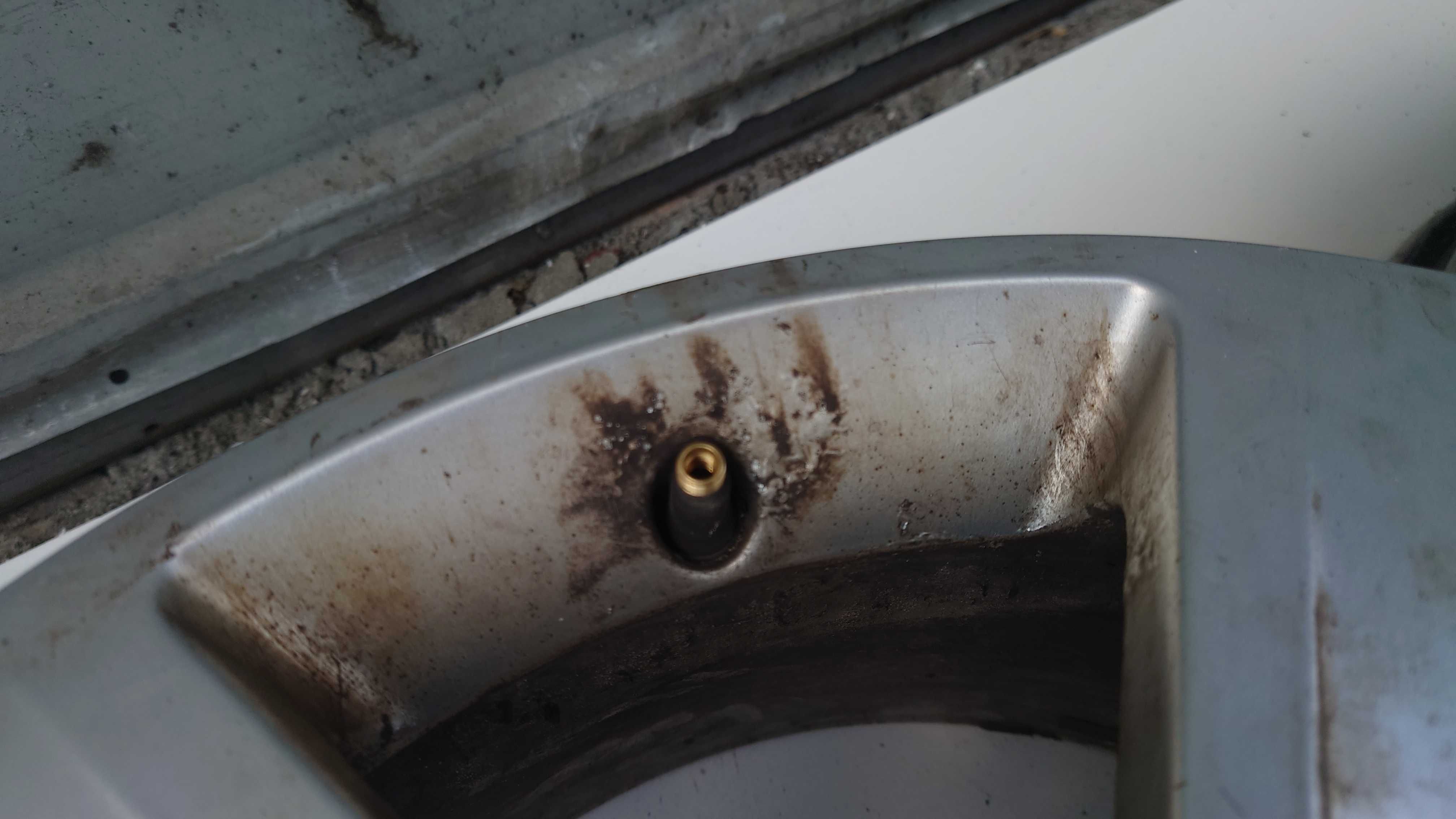 Audi A3 A4 VW Skoda Alufelgi Felgi Aluminiowe Alusy 5x112 16' 16 Cali
