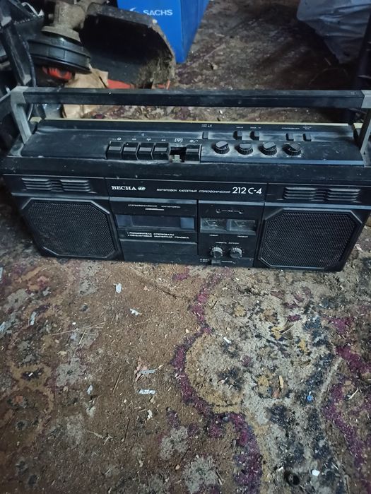 Продам магнитофон весна с-4