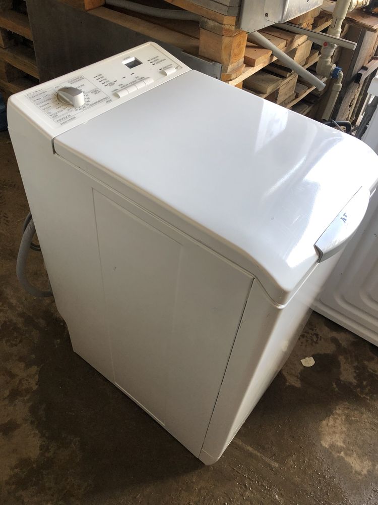 пральна / стиральная машина з верхньою загрузкою  AEG