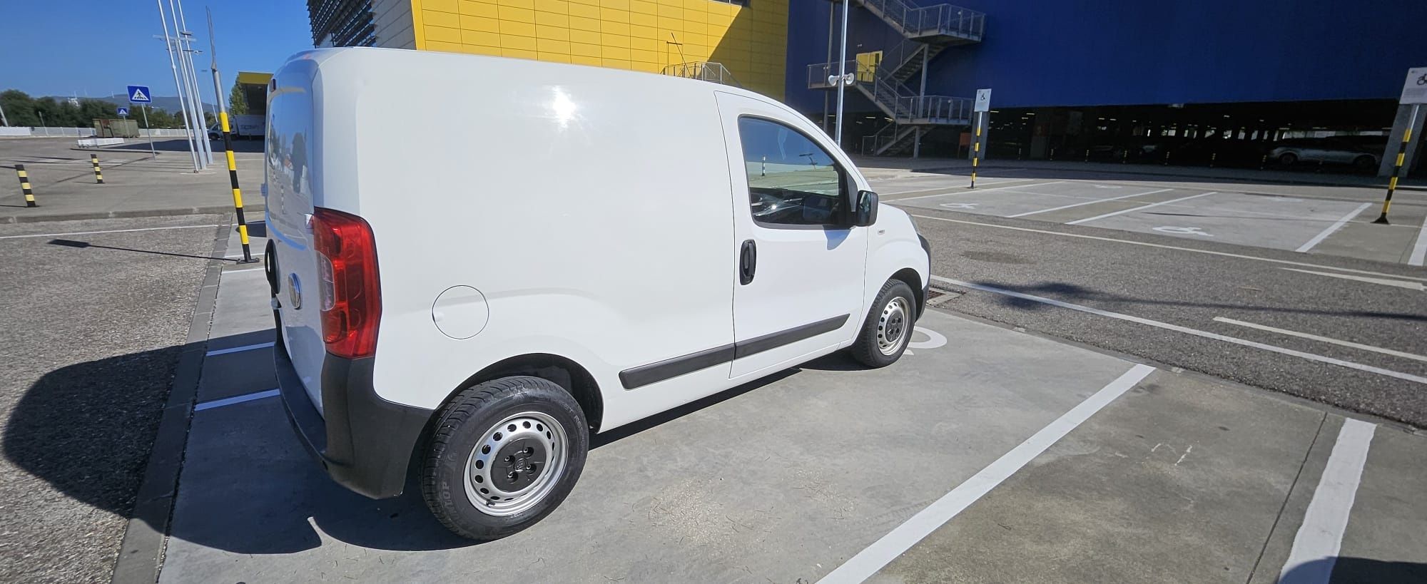 Fiat Fiorino 2015 com ar condicionado