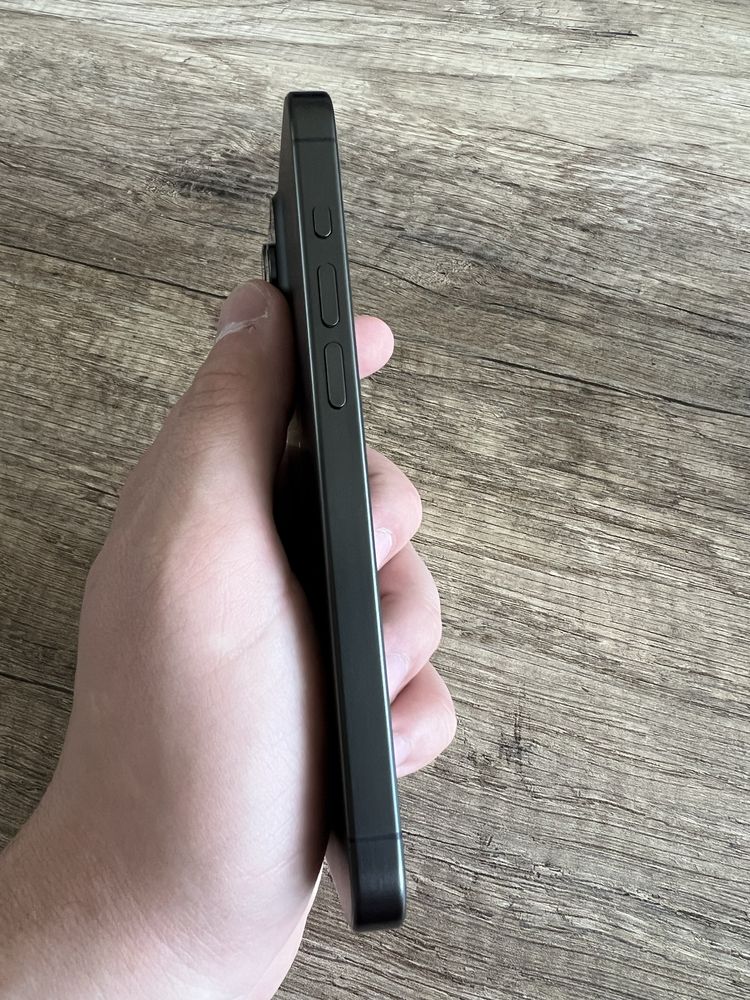 IPhone 15 Pro 128 Black Titanium идеал на запчасти!