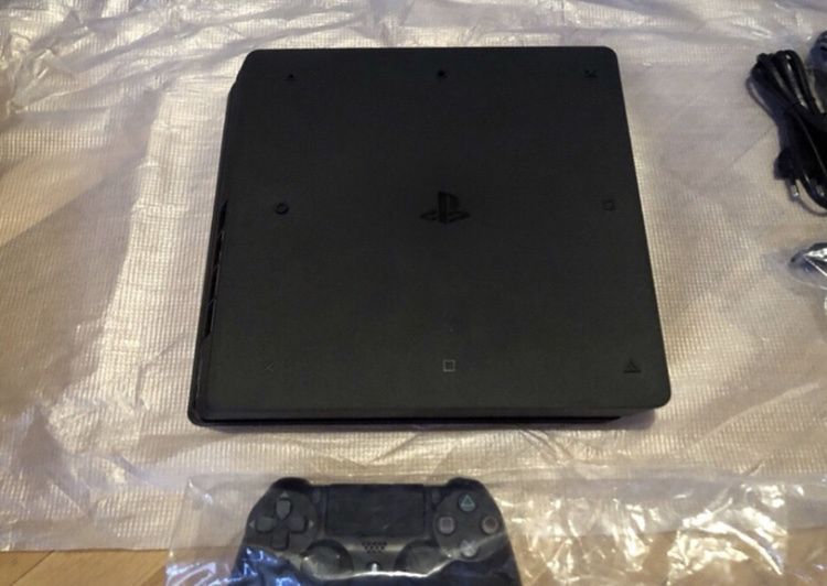 PS4 Slim 1тб Полный комплект