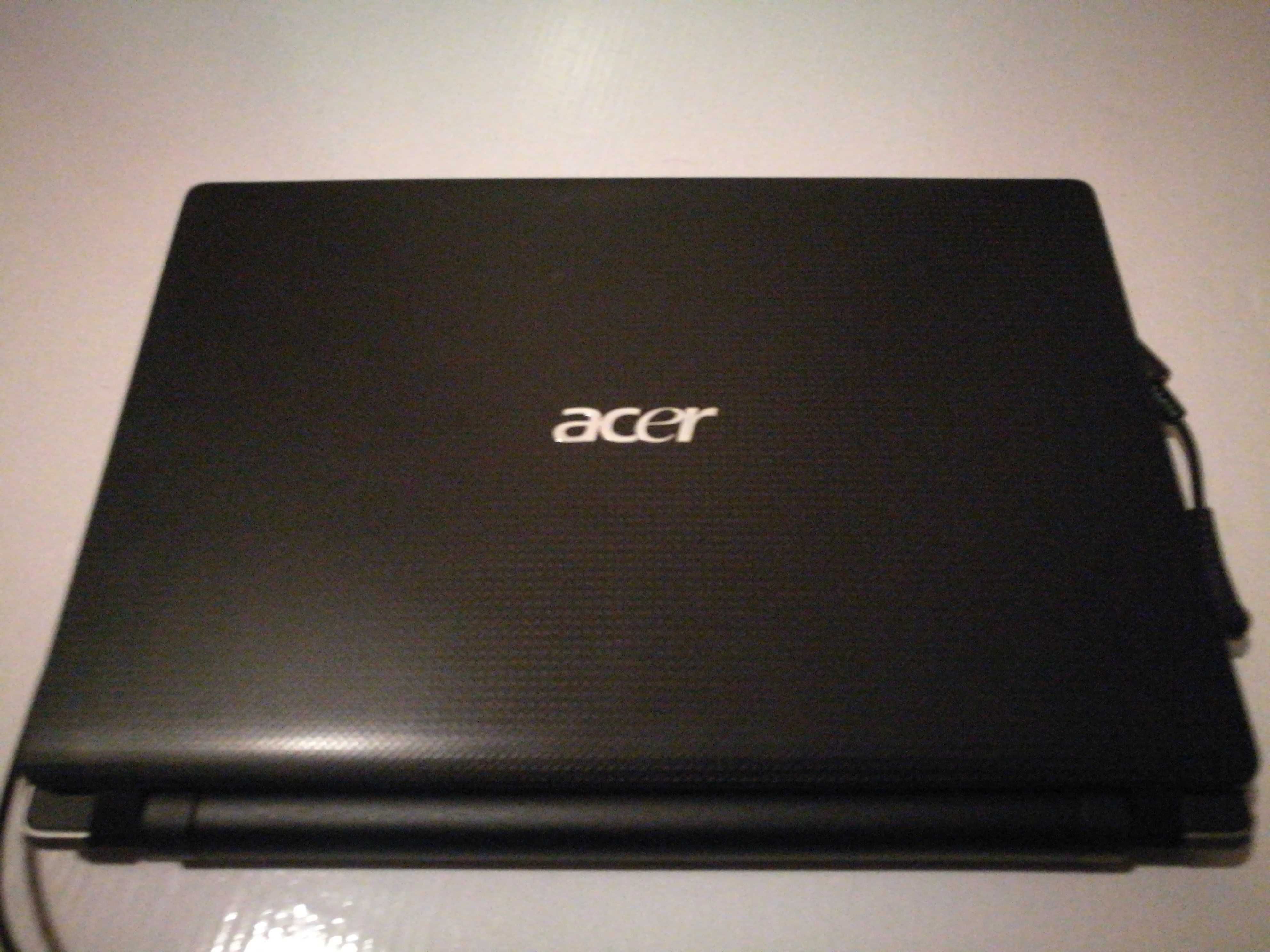 Acer Aspire One 753 2GB Ram 250 GB HDD HDMI Kamerka