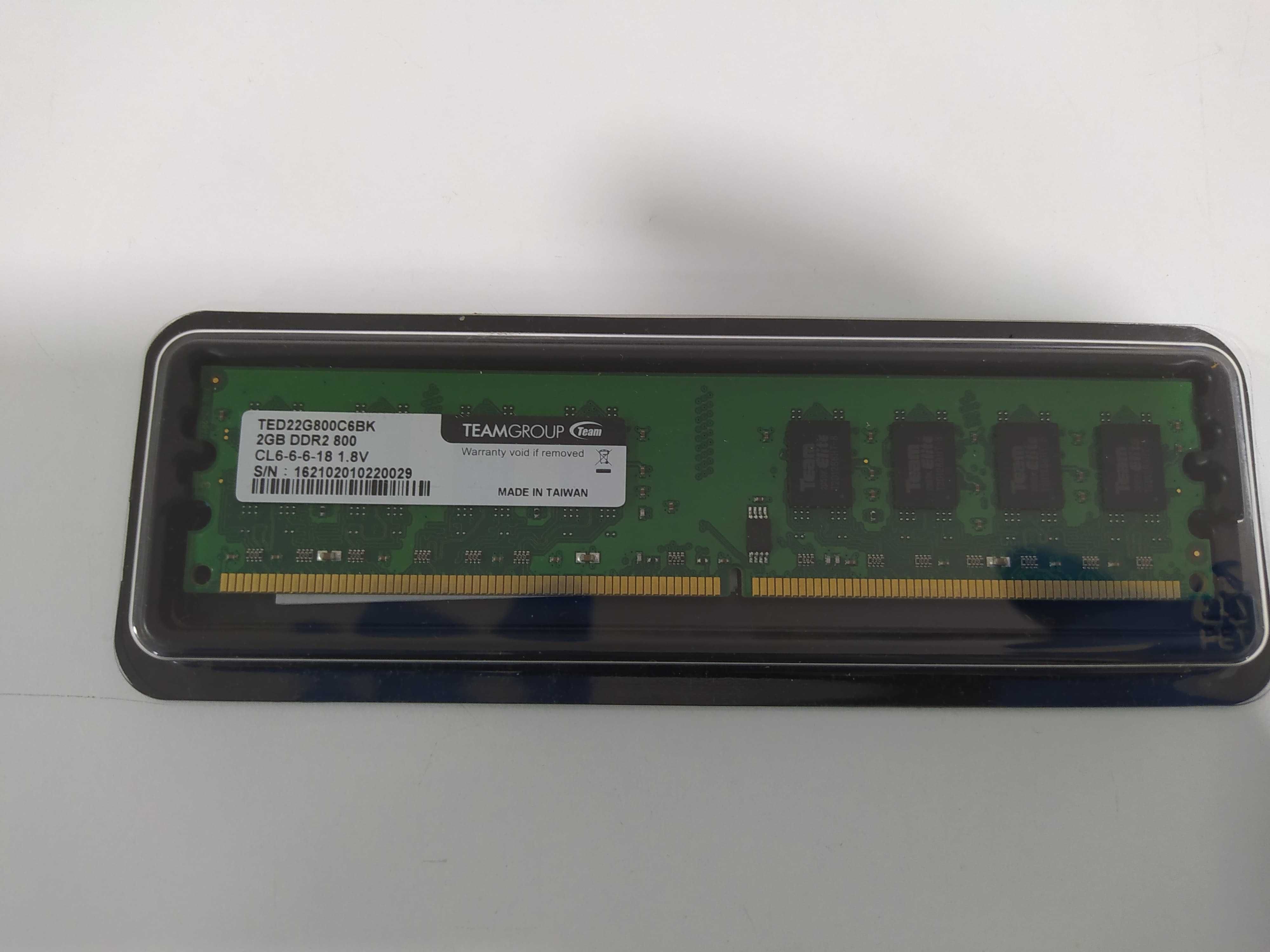 Memórias RAM 2GB DDR2 e 8GB DDR5 em bom estado