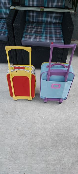 Валіза дитяча на колесах з ручкою телескопічною