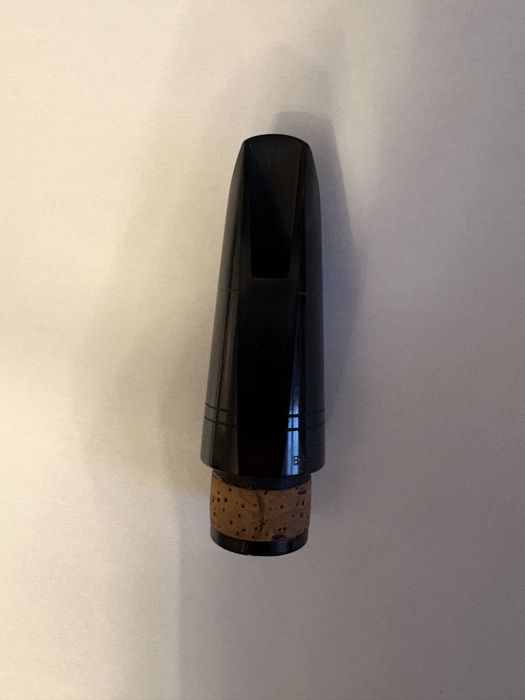 ustnik Vandoren B45 z lirą do klarnetu B