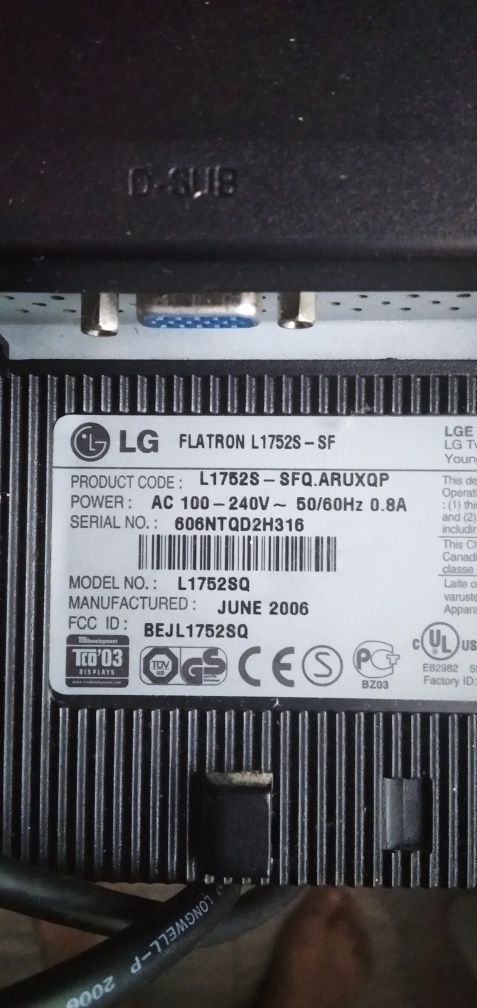 Монітор LG Flatron L1752S-SF + клавіатура Genius