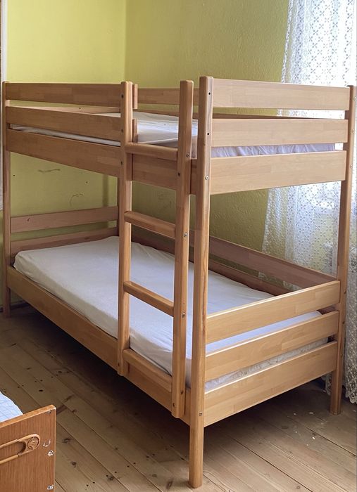 Продам ліжко двоярусне