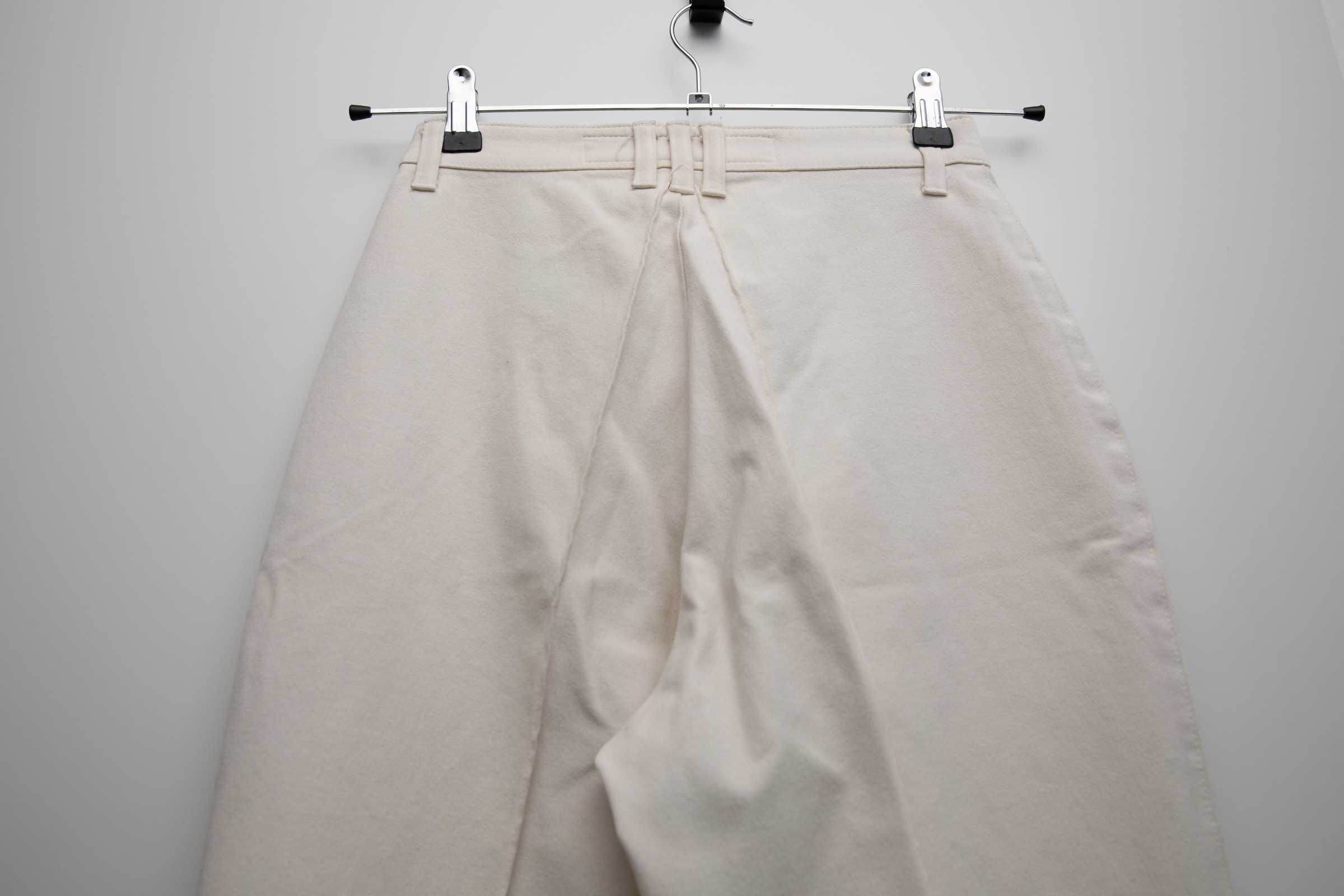 Vintage spodnie cygaretki kremowe bawełniane minimalizm