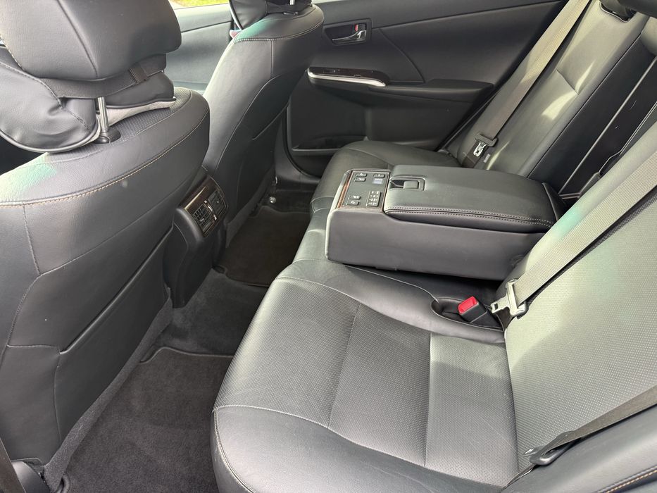 Toyota Camry 55 в гарній комплектаціі