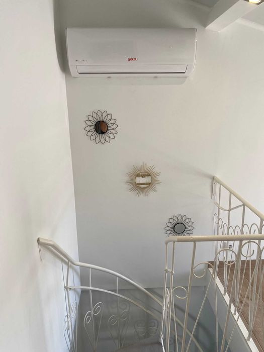 Alugo anexo T1 + 1 para, estudantes ou professores, em Fernão Ferro.