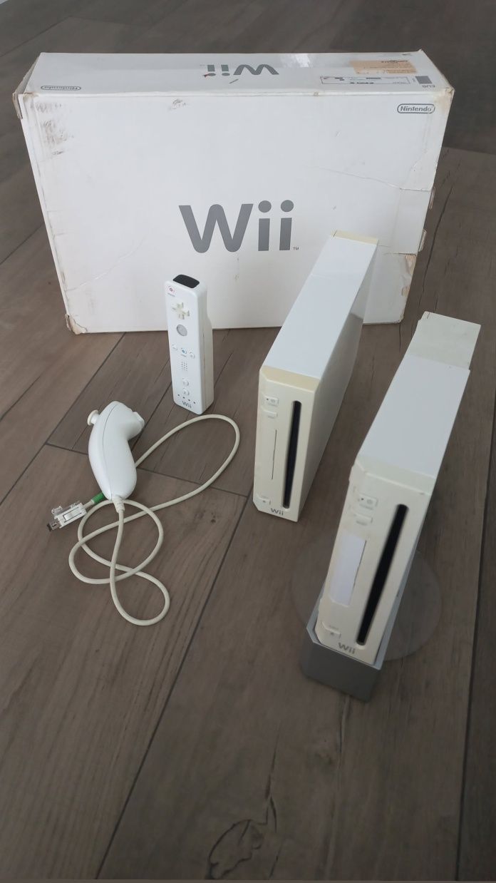 2 Wii + acessórios + jogos