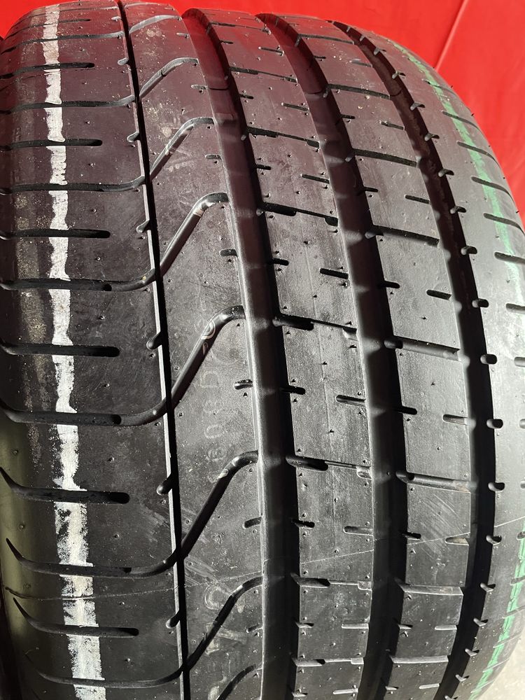 Pneus 285/30/19 Pirelli Como novos