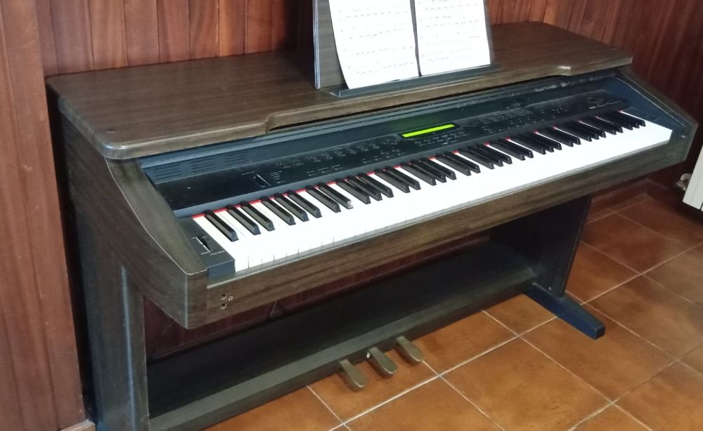 Piano digital KEC KDP-930 Hyundai