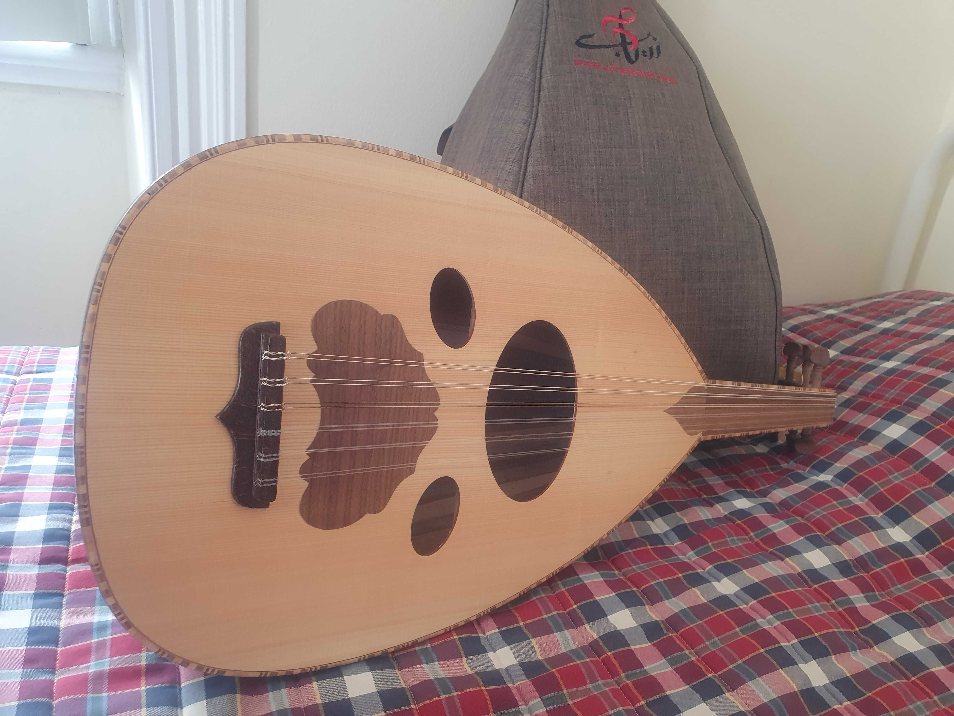 Arabic Oud - Alaúde Árabe - Guitarra Árabe