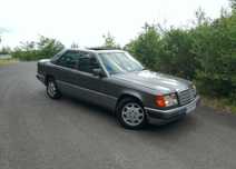 Mercedes Benz W 124 2,5 AUTOMAT 90 KM ALUFELGI Szyberdach SALON POLSKA
