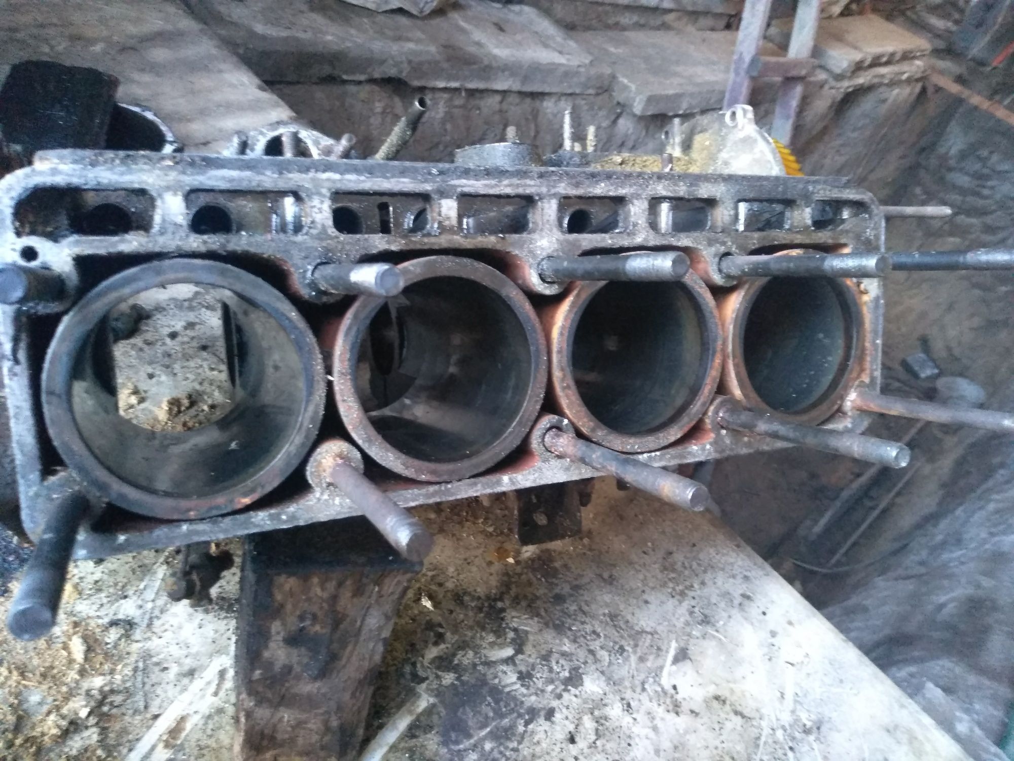 Блок ,402  газель .волга