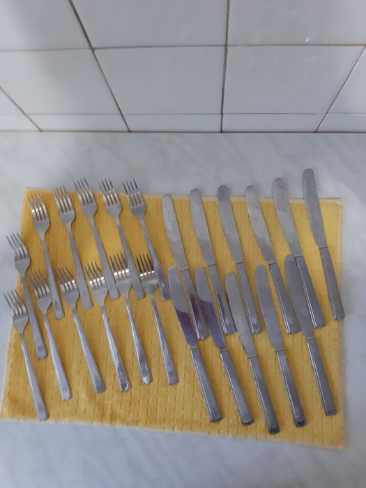 Продам столовые ножи, вилки  олимпиада