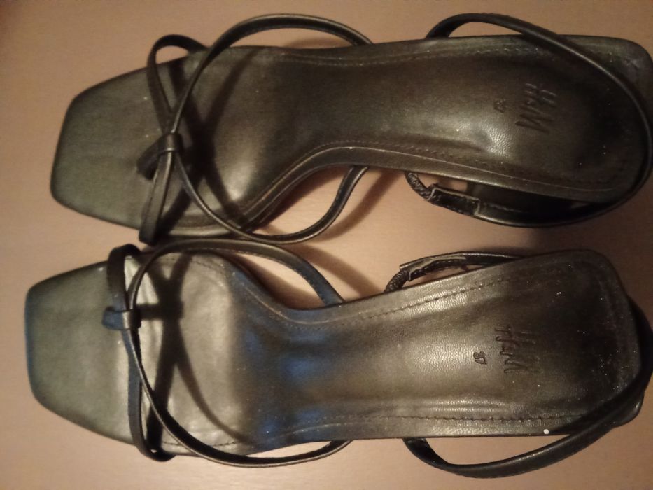 Sandálias 37 usadas apenas uma vez H&M