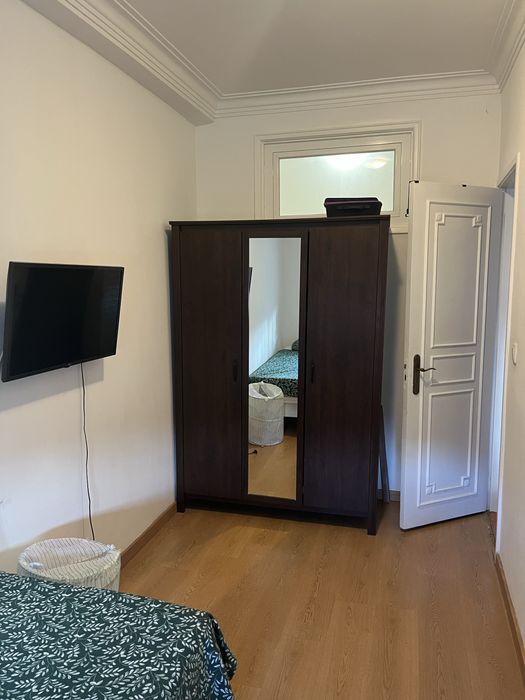 Quarto para arrendar