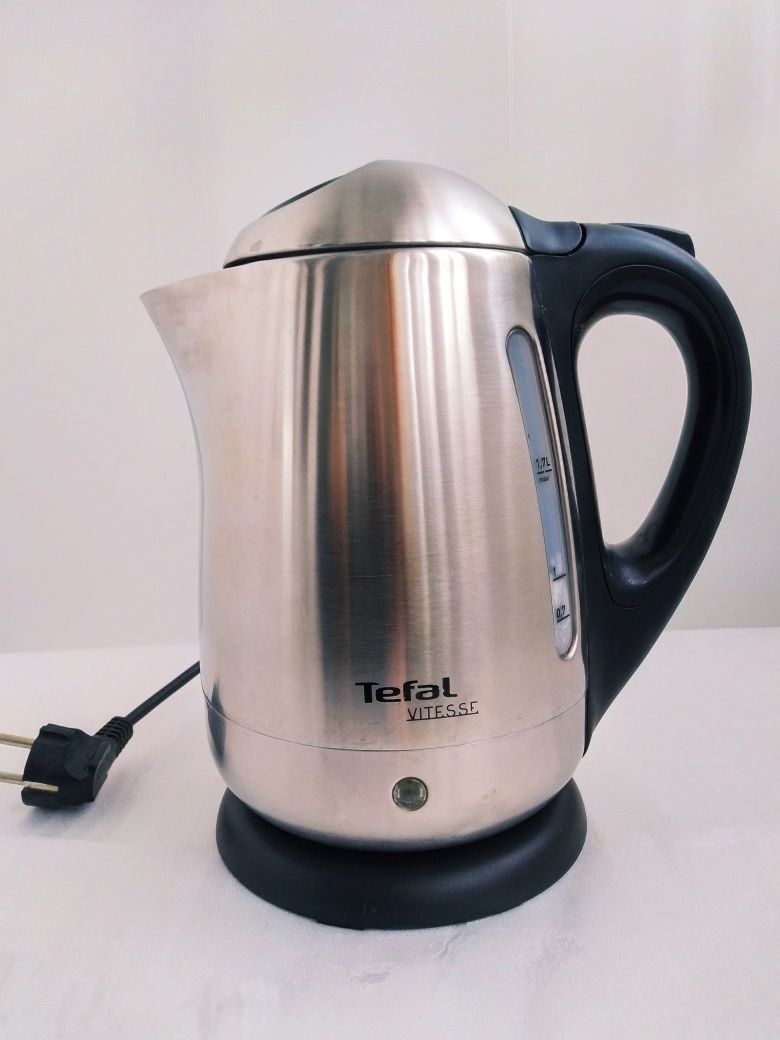 Електрочайник Tefal - BI7625. Нерж. 1,7 L
