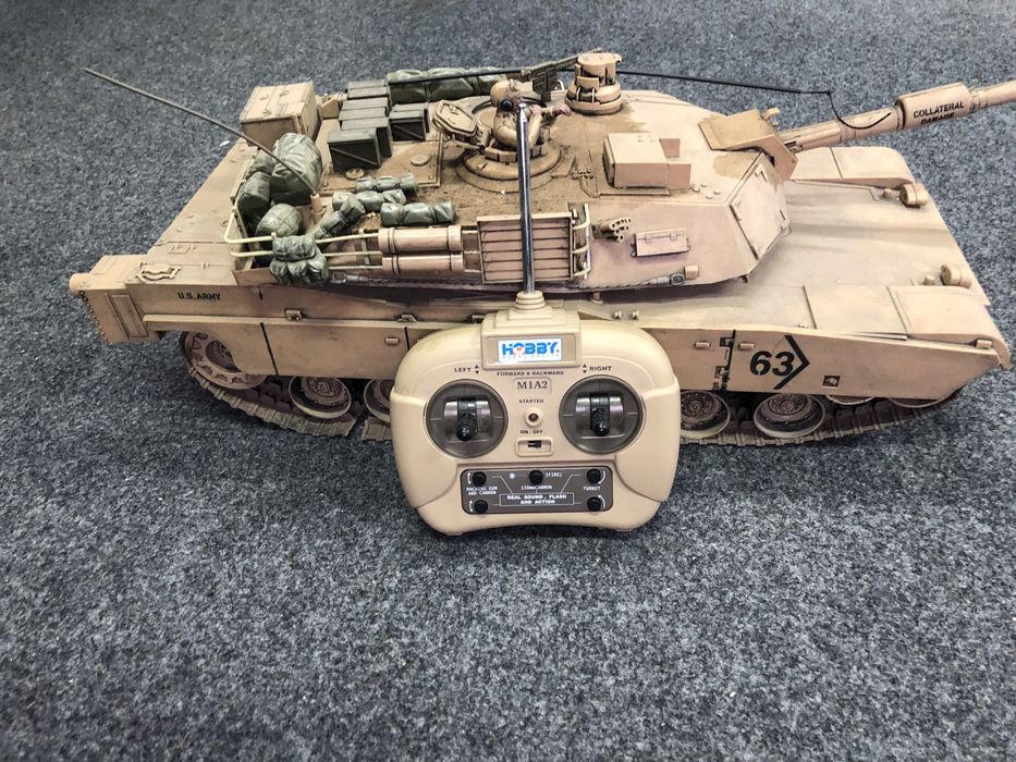Танк Abrams M1A1 в масштабі 1/16