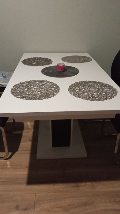 Sprzedam stół rozkładany