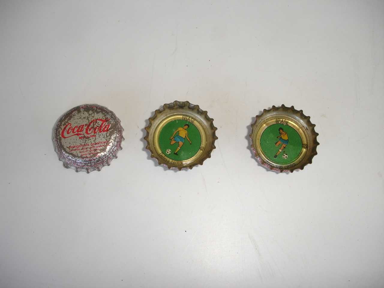 Tampas Coca Cola com desenhos de jogadores futebol