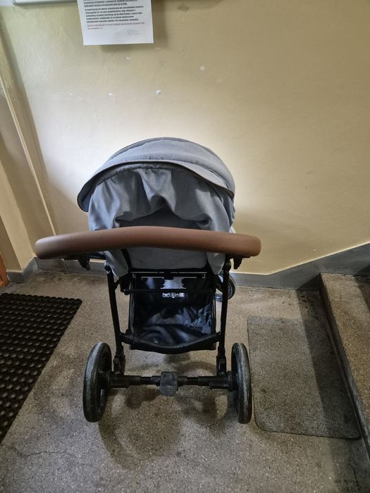 Sprzedam wózek spacerowy
