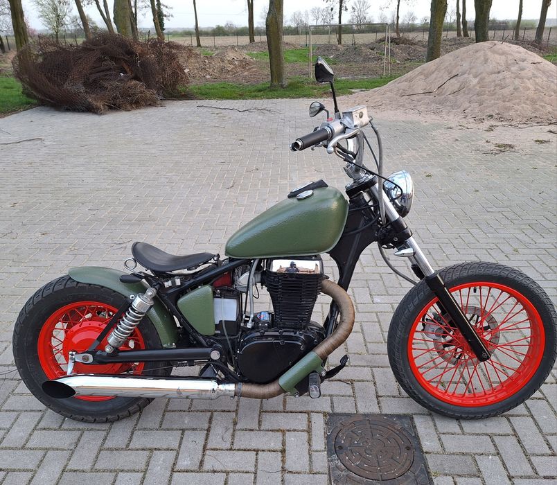 Suzuki Savage 650
