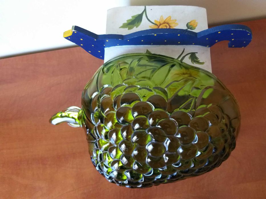 Fruteira em vidro em formato de uva