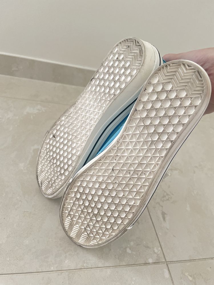 Buty trampki niebieskie