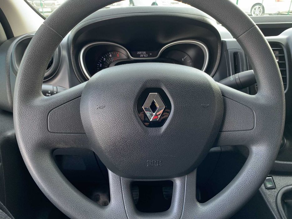 Renault Trafic 2021 2.0 дизель